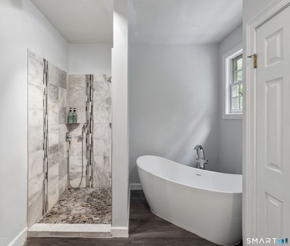 9 Marlin Road, Newtown, CT 06482