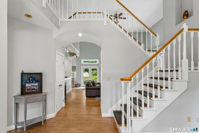 9 Marlin Road, Newtown, CT 06482