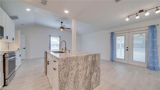 2010 NW 2nd PL, Cape Coral, FL 33993