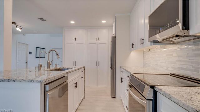 2010 NW 2nd PL, Cape Coral, FL 33993