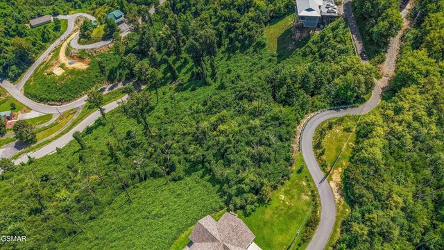 616 Kings Way, Gatlinburg, TN 37738