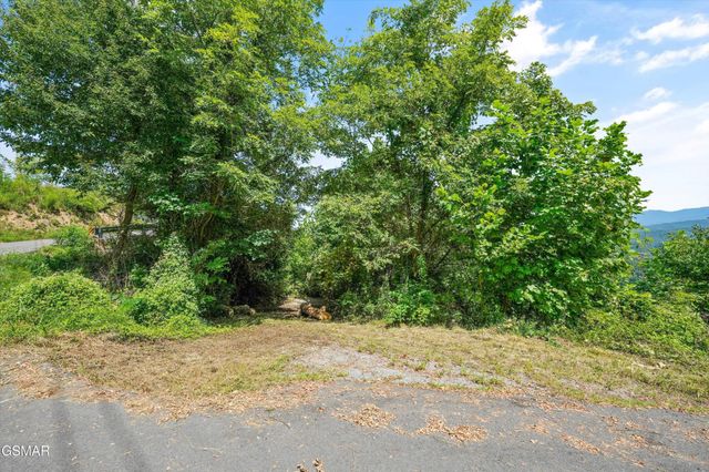 616 Kings Way, Gatlinburg, TN 37738