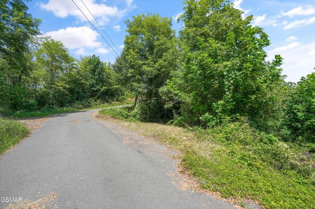 616 Kings Way, Gatlinburg, TN 37738