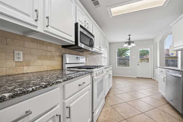 4915 Lochman Lane, Pearland, TX 77584