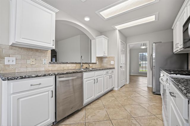 4915 Lochman Lane, Pearland, TX 77584