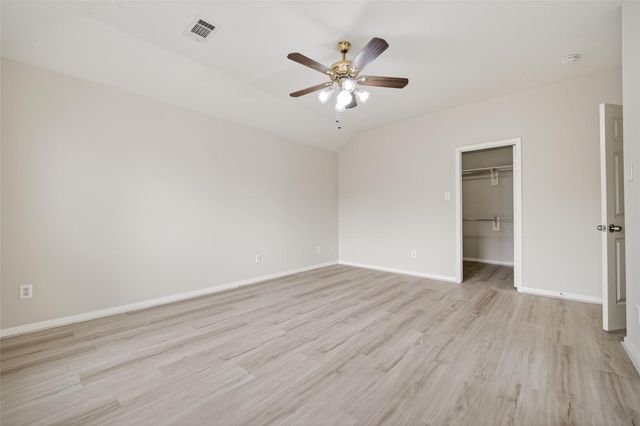 4915 Lochman Lane, Pearland, TX 77584
