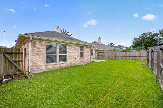 4915 Lochman Lane, Pearland, TX 77584