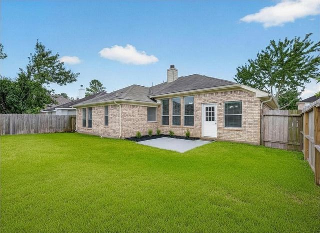 4915 Lochman Lane, Pearland, TX 77584