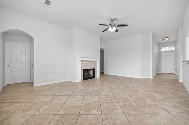 4915 Lochman Lane, Pearland, TX 77584