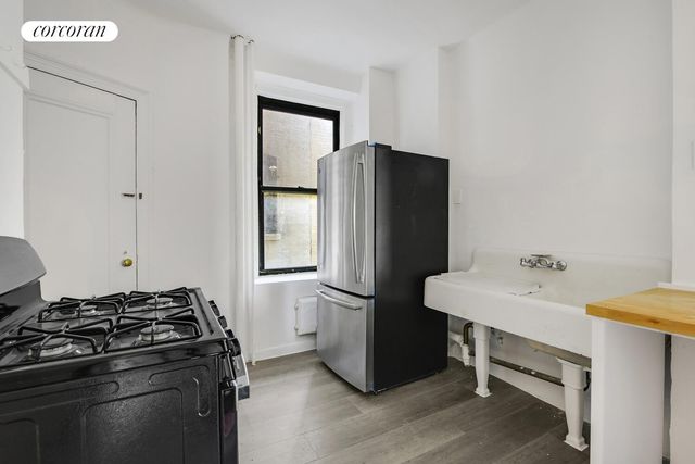 409 Edgecombe Ave Apt 2A, New York City, NY 10032