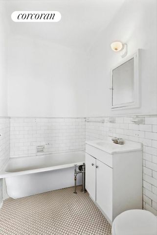 409 Edgecombe Ave Apt 2A, New York City, NY 10032