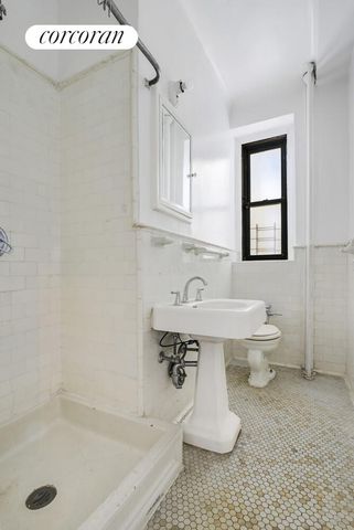 409 Edgecombe Ave Apt 2A, New York City, NY 10032