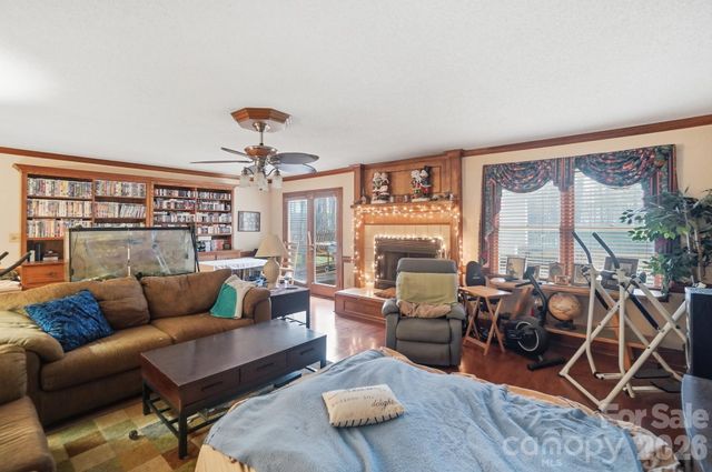 5153 Blackberry Lane, Matthews, NC 28104