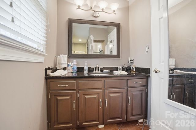 5153 Blackberry Lane, Matthews, NC 28104