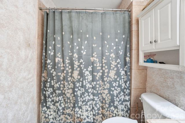 5153 Blackberry Lane, Matthews, NC 28104