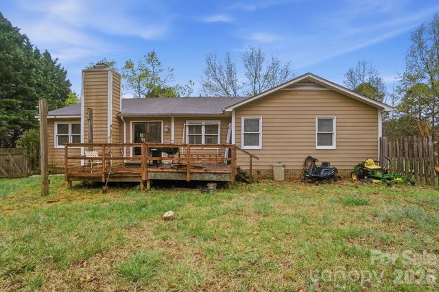 5153 Blackberry Lane, Matthews, NC 28104