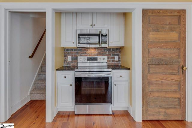 522 Cleveland Street, Greenville, SC 29601