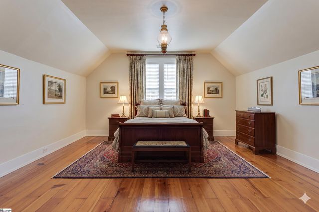 522 Cleveland Street, Greenville, SC 29601