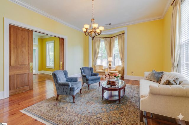 522 Cleveland Street, Greenville, SC 29601