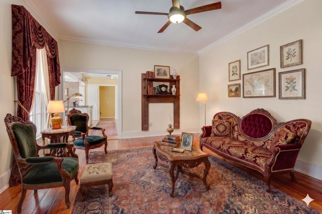 522 Cleveland Street, Greenville, SC 29601