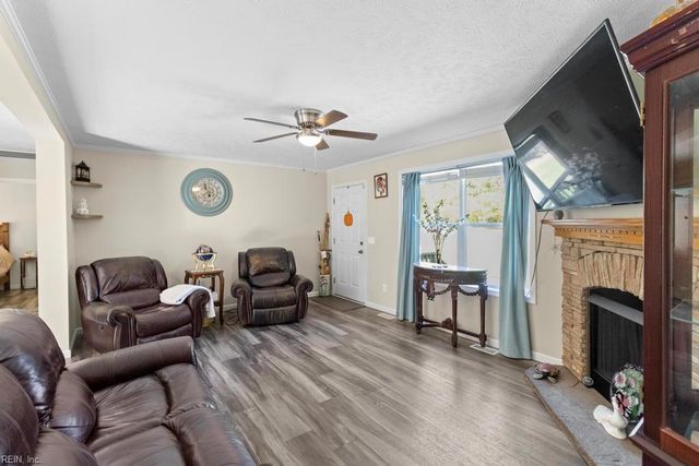 3412 Woodstock RD, Gloucester, VA 23061