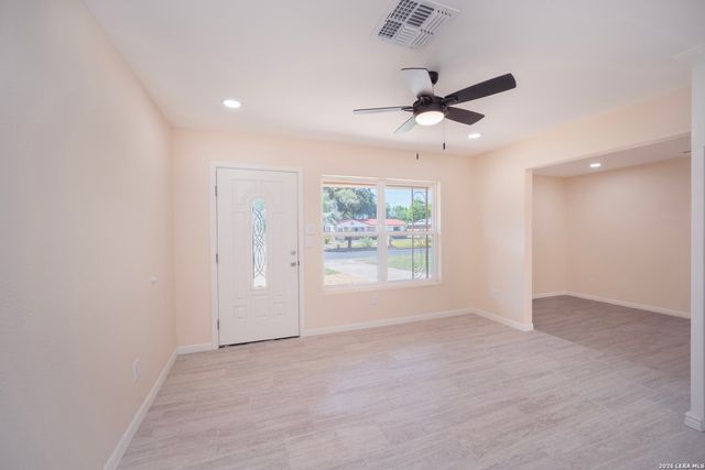 1623 Kendalia Ave., San Antonio, TX 78224
