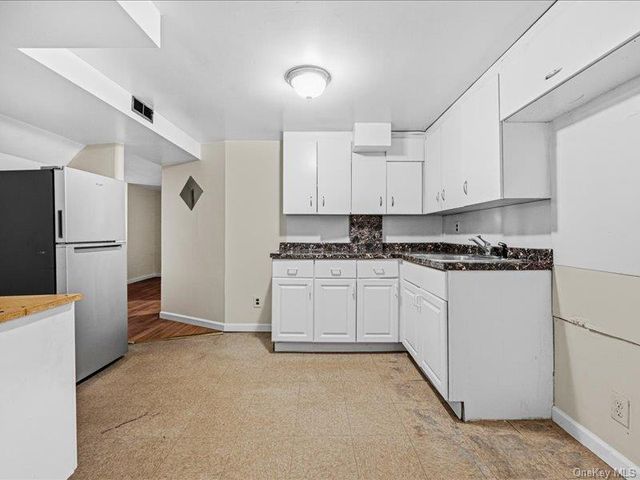 98 Lincoln Street, Elmont, NY 11003