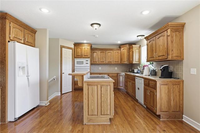 28918 Hala Lane, Harrisonville, MO 64701
