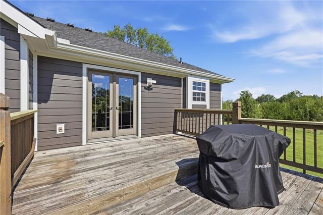 28918 Hala Lane, Harrisonville, MO 64701