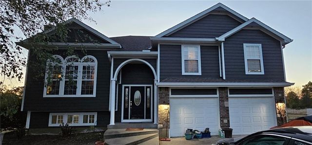 28918 Hala Lane, Harrisonville, MO 64701