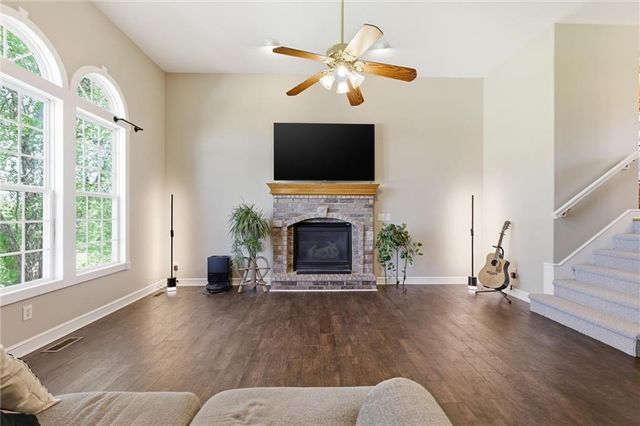 28918 Hala Lane, Harrisonville, MO 64701