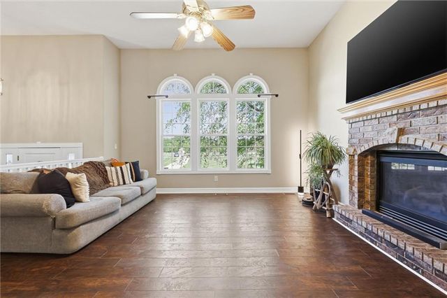 28918 Hala Lane, Harrisonville, MO 64701