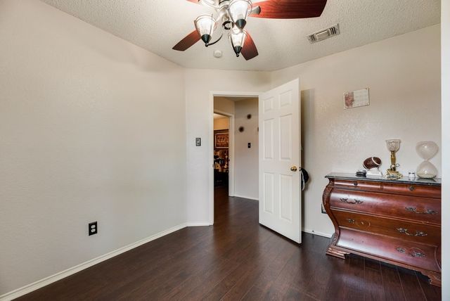 808 Chancellorsville Parkway, Grand Prairie, TX 75052