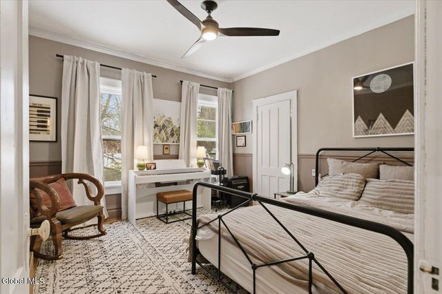 278 Ballston Avenue, Saratoga Springs, NY 12866