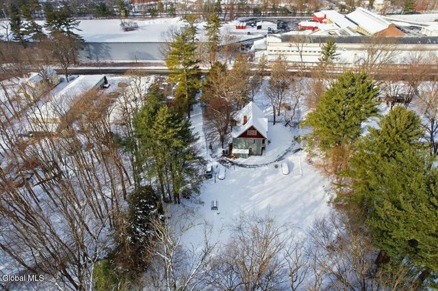 278 Ballston Avenue, Saratoga Springs, NY 12866