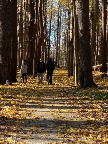 278 Ballston Avenue, Saratoga Springs, NY 12866