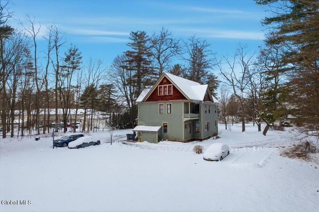 278 Ballston Avenue, Saratoga Springs, NY 12866