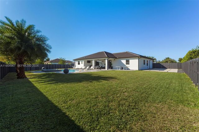 1410 NW 19th St, Homestead, FL 33030