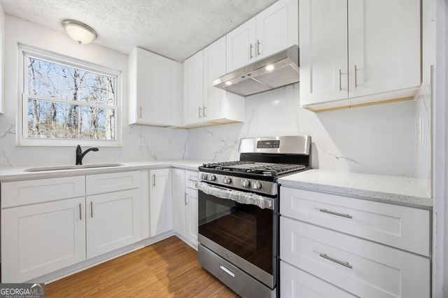 894 Traymore Drive, Norcross, GA 30093