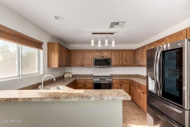 1491 E ROLLS Road, San Tan Valley, AZ 85143