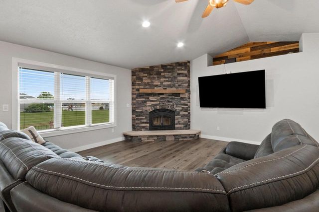 1997 DOBBY STREET, De Pere, WI 54115