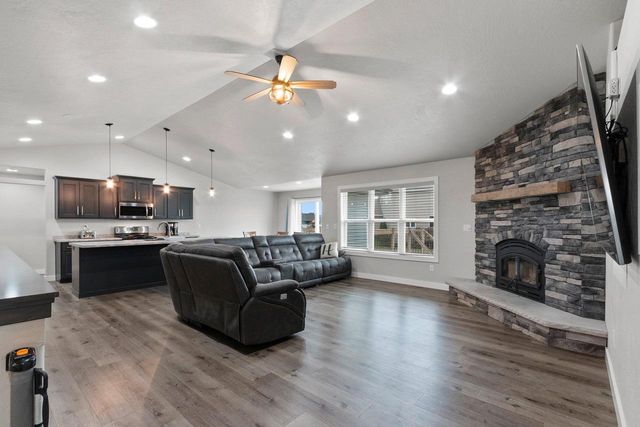1997 DOBBY STREET, De Pere, WI 54115