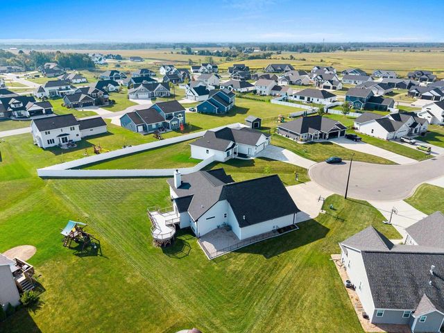 1997 DOBBY STREET, De Pere, WI 54115