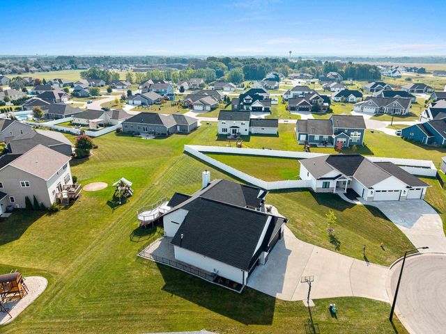 1997 DOBBY STREET, De Pere, WI 54115