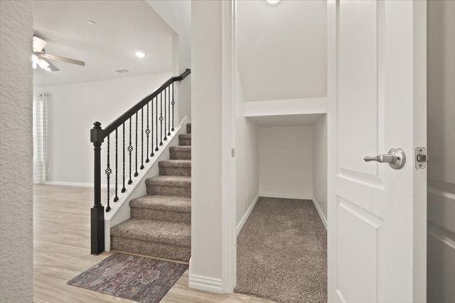 3901 Hometown Boulevard, Forney, TX 75126