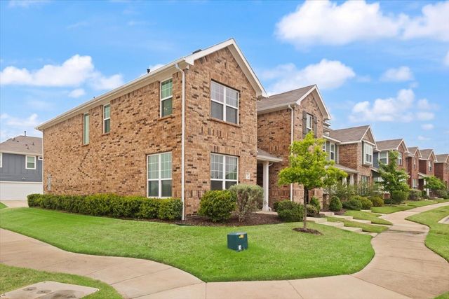 3901 Hometown Boulevard, Forney, TX 75126