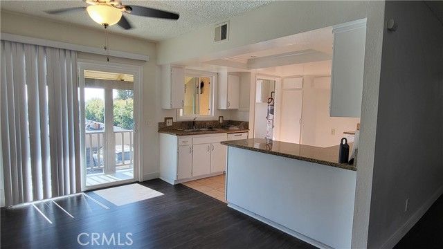 26214 President Avenue D, Harbor City (los Angeles), CA 90710