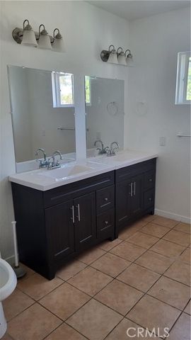 26214 President Avenue D, Harbor City (los Angeles), CA 90710