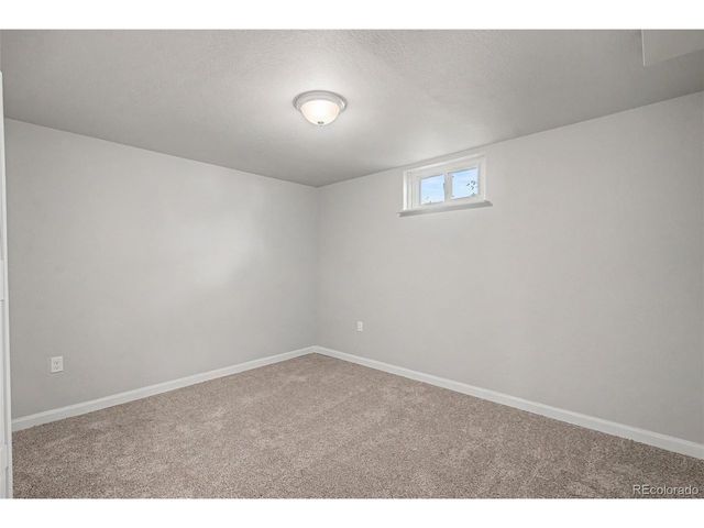 29 N Garland Ave, Colorado Springs, CO 80909