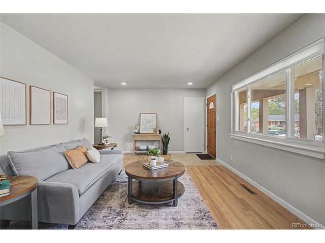 29 N Garland Ave, Colorado Springs, CO 80909